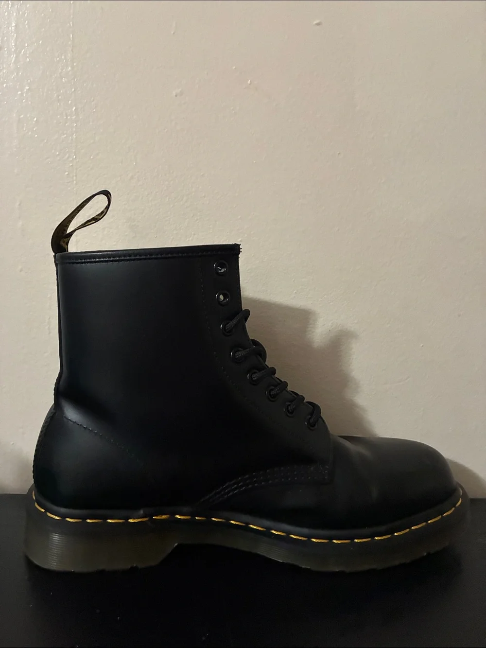 Classic Dr. Martens 1460 Smooth Leather 8-Eye Boots in black size 10